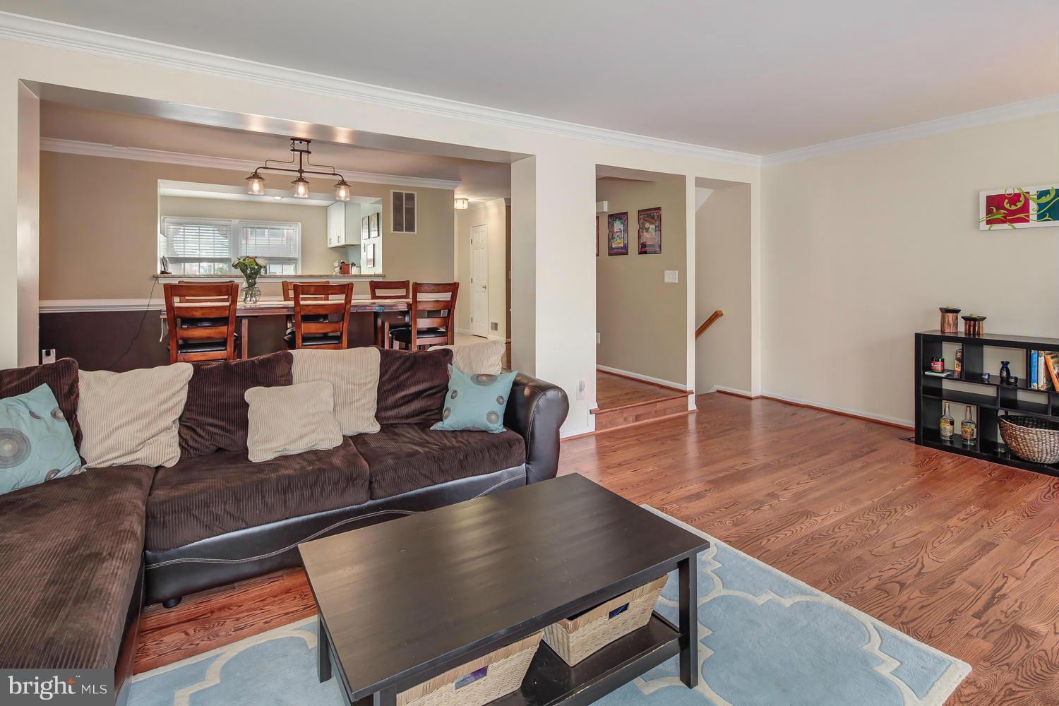 6508 Castine Lane Springfield, VA 22150 - Photo 10 of 30 Living Room