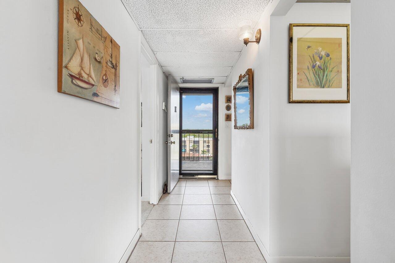 13 Royal Palm Way, Unit 602 Boca Raton, FL 33432 - Photo 5 of 43 005-13RoyalPalmWay-Unit602-BocaRaton-FL-