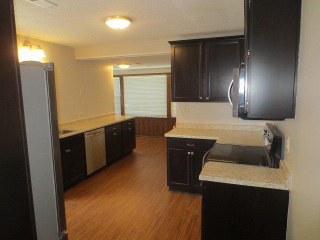 1058 Will Scarlet Road Memphis, TN 38111 - Photo 9 of 15 Gallery Image 9