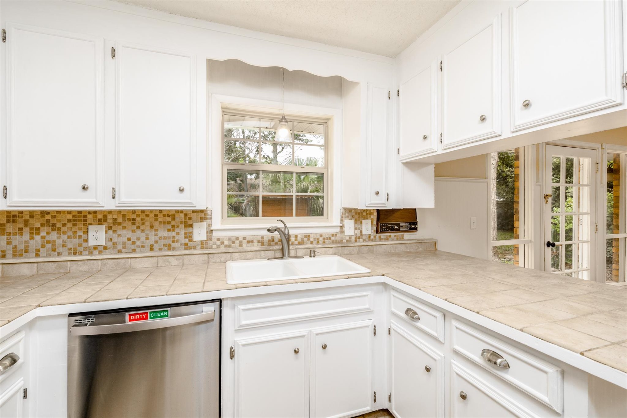5675 Keystone Road Pensacola, FL 32504 - Photo 13 of 31 Gallery Image 13