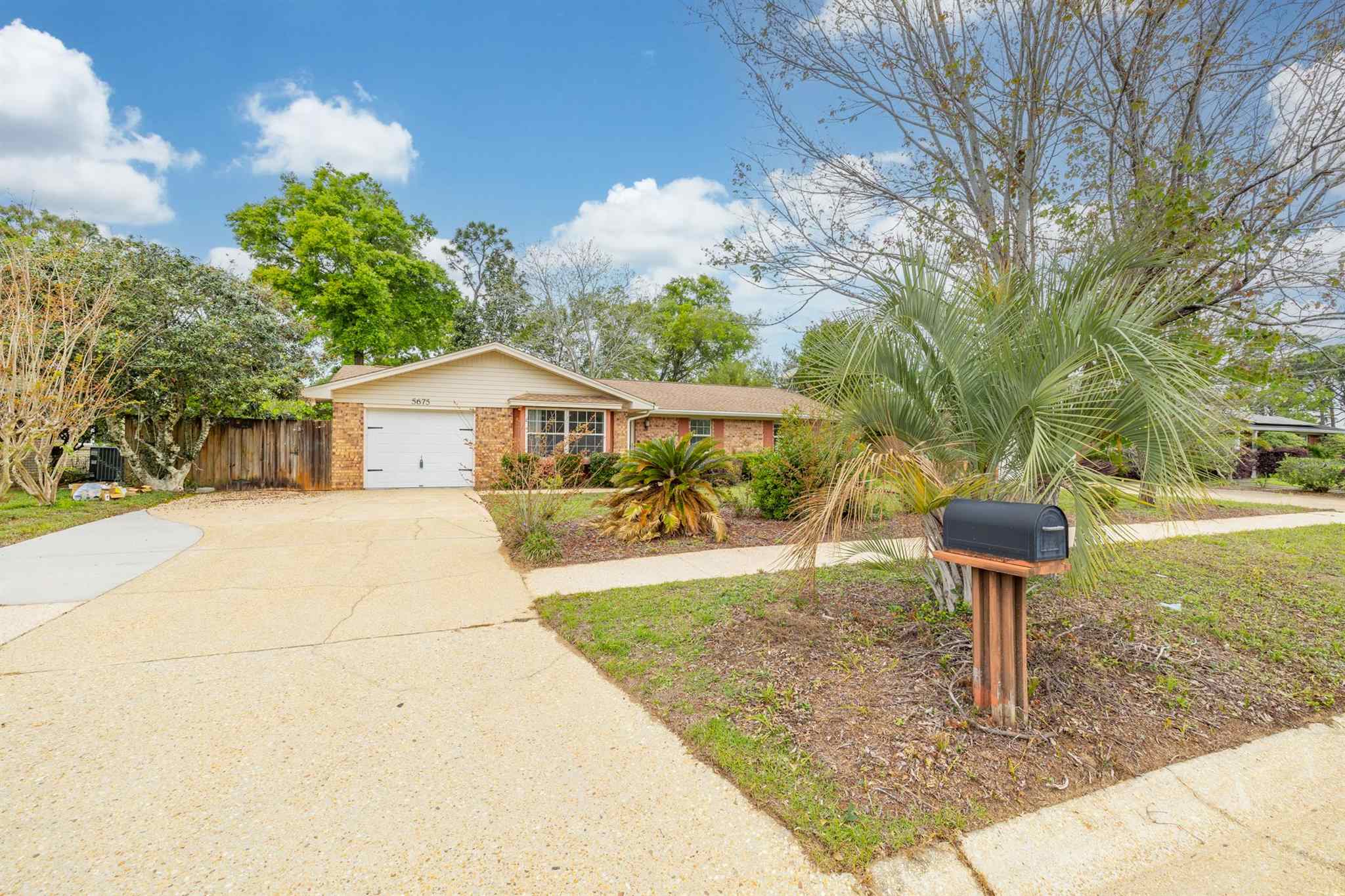 5675 Keystone Road Pensacola, FL 32504 - Photo 2 of 31 Gallery Image 2