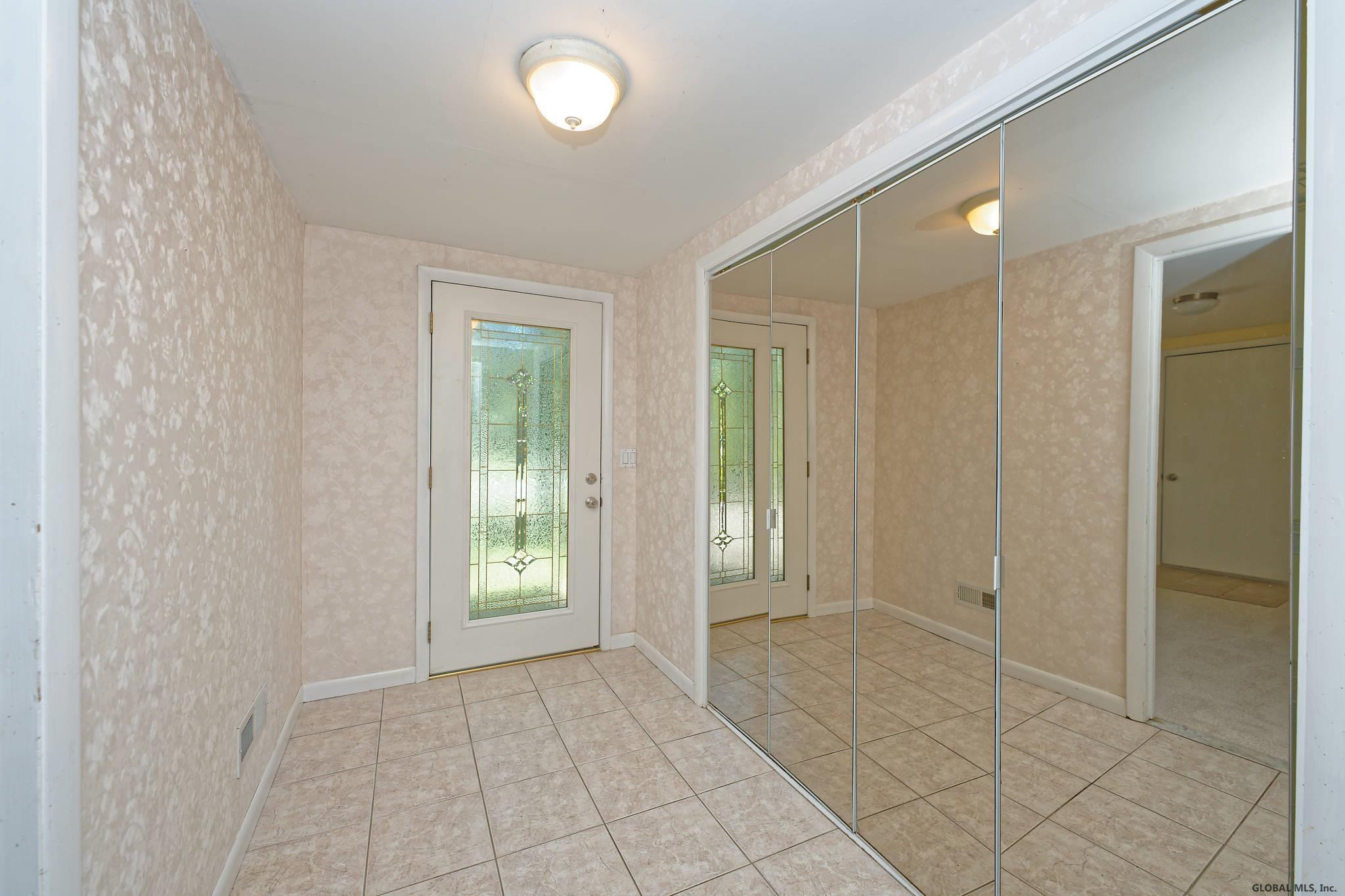 3 Forest Road Ballston, NY 12027 - Photo 5 of 44 Photo 5
