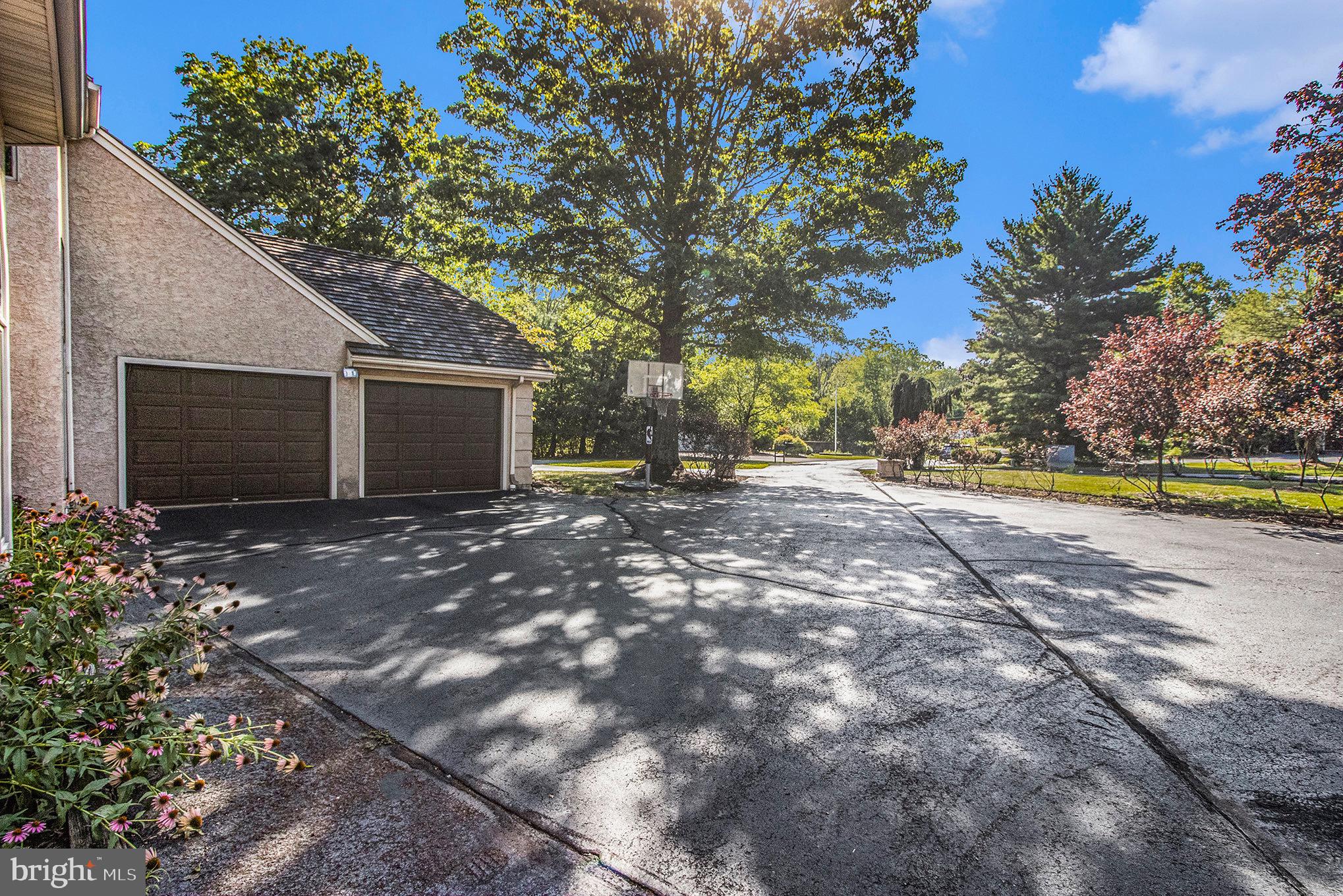 882 Weikel Road Lansdale, PA 19446 - Photo 6 of 62 Gallery Image 6
