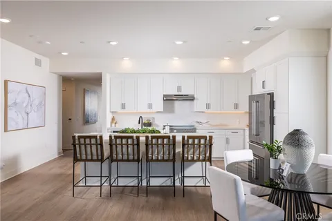 $1,988,000 | 414 Main Street, Unit 420, Huntington Beach, CA 92648