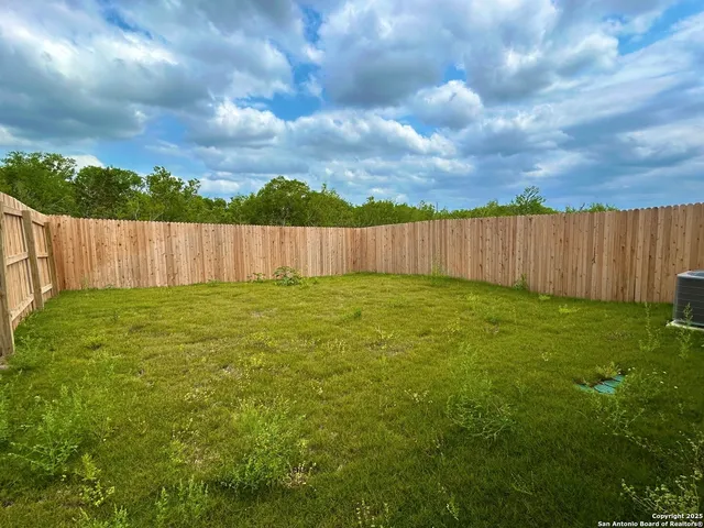 $1,750 | 367 Nespral Drive, San Antonio, TX 78253