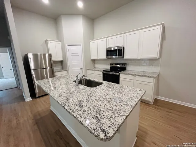 $1,750 | 367 Nespral Drive, San Antonio, TX 78253