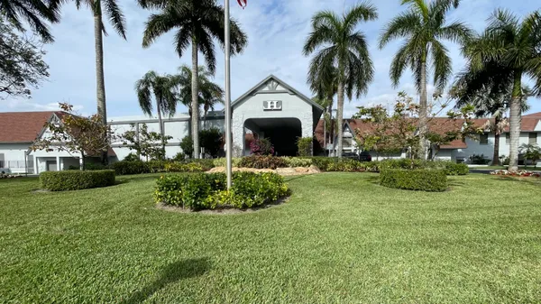 $4,500 | 6866 Huntington Lane, Unit 305, Delray Beach, FL 33446