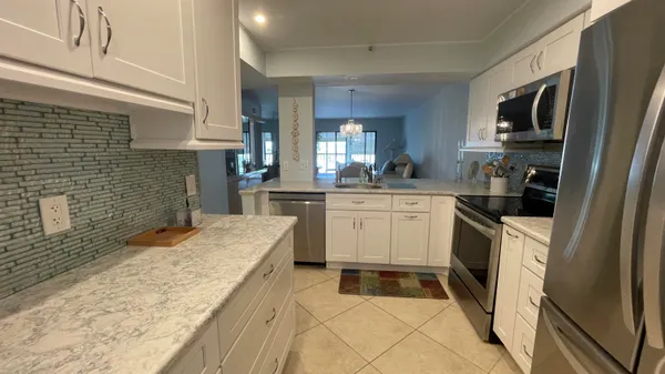 $4,500 | 6866 Huntington Lane, Unit 305, Delray Beach, FL 33446