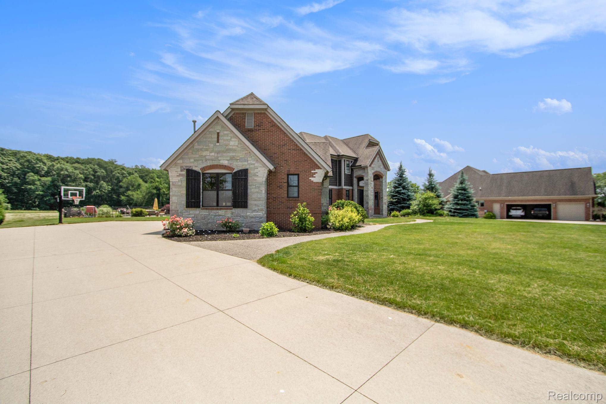 69844 Wildflower Lane Romeo, MI 48065 - Photo 3 of 42 Gallery Image 3