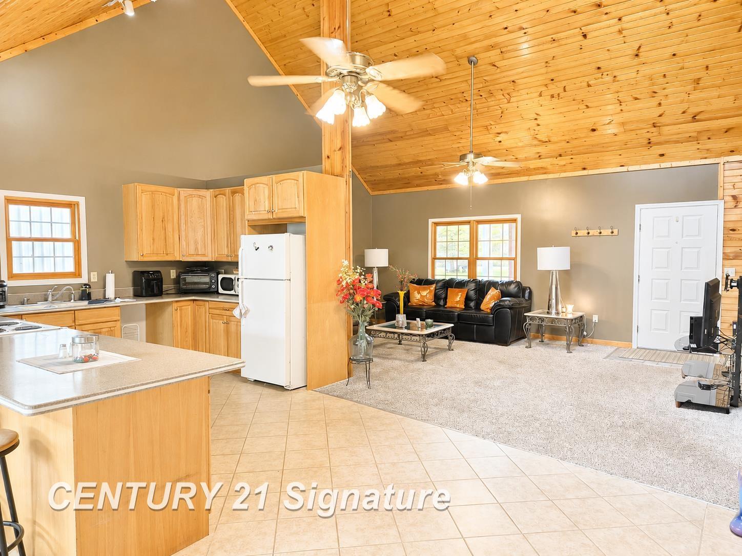 3175 Coolidge Road Beaverton, MI 48612 - Photo 5 of 38