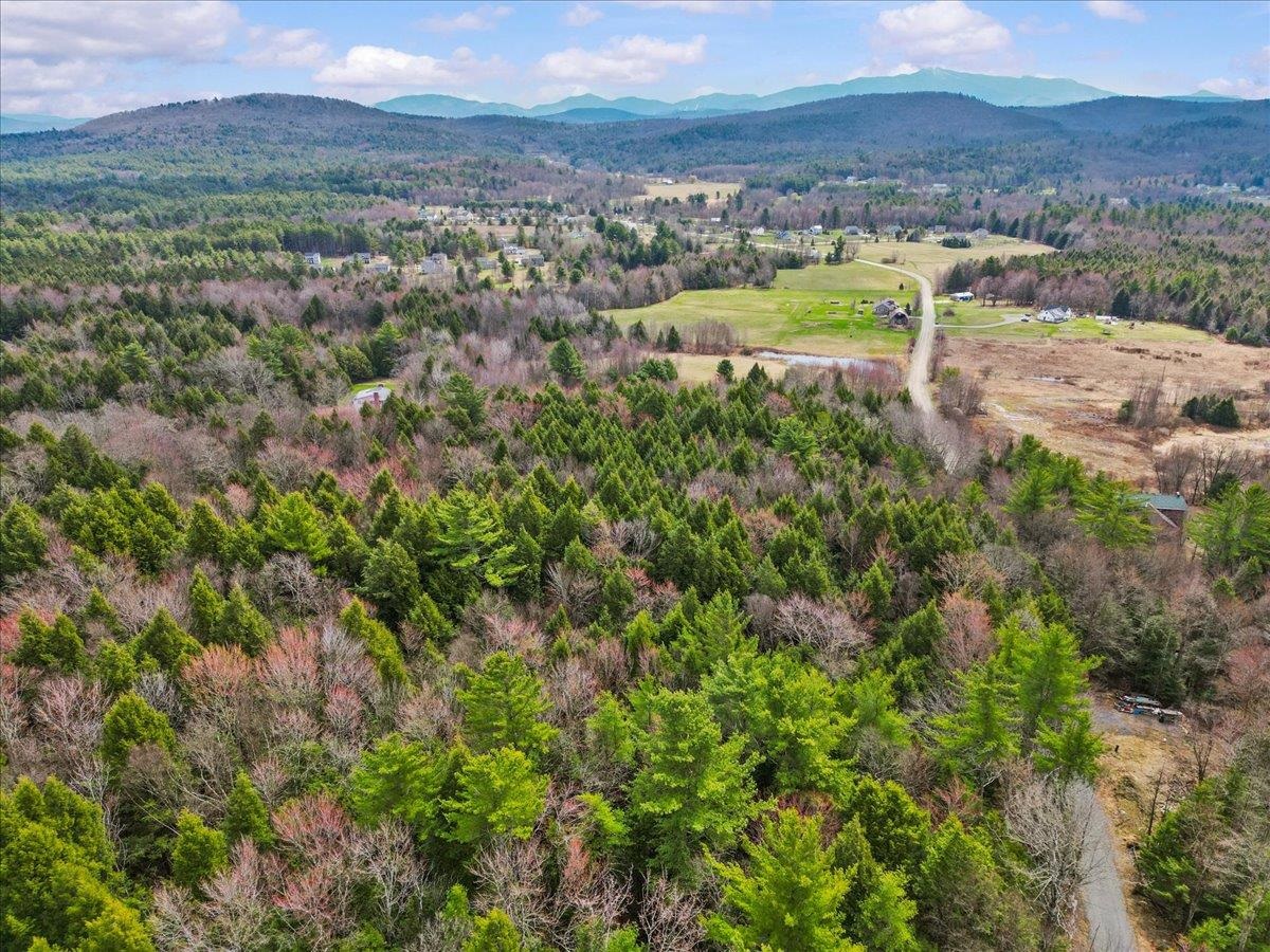 2-3 Hemlock Ridge Westford, VT 05494 - Photo 4 of 24