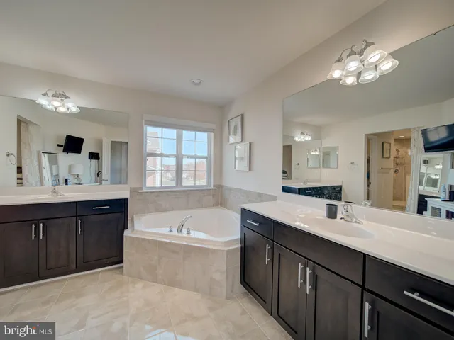 $1,120,000 | 8713 Kittama Drive, Clinton, MD 20735