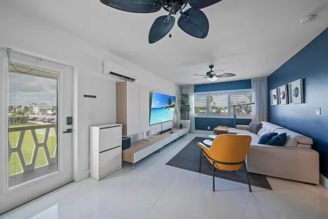 $234,999 | 900 Atlantic Shores Boulevard, Unit 202, Hallandale Beach, FL 33009