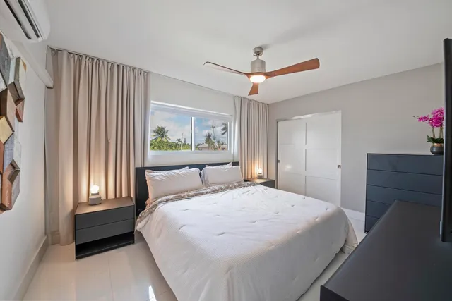 $234,999 | 900 Atlantic Shores Boulevard, Unit 202, Hallandale Beach, FL 33009