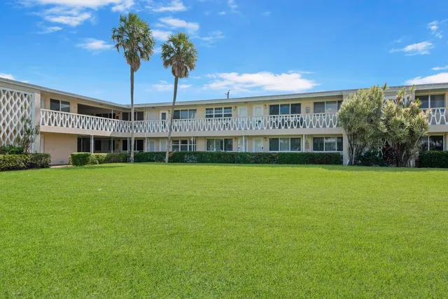 $234,999 | 900 Atlantic Shores Boulevard, Unit 202, Hallandale Beach, FL 33009