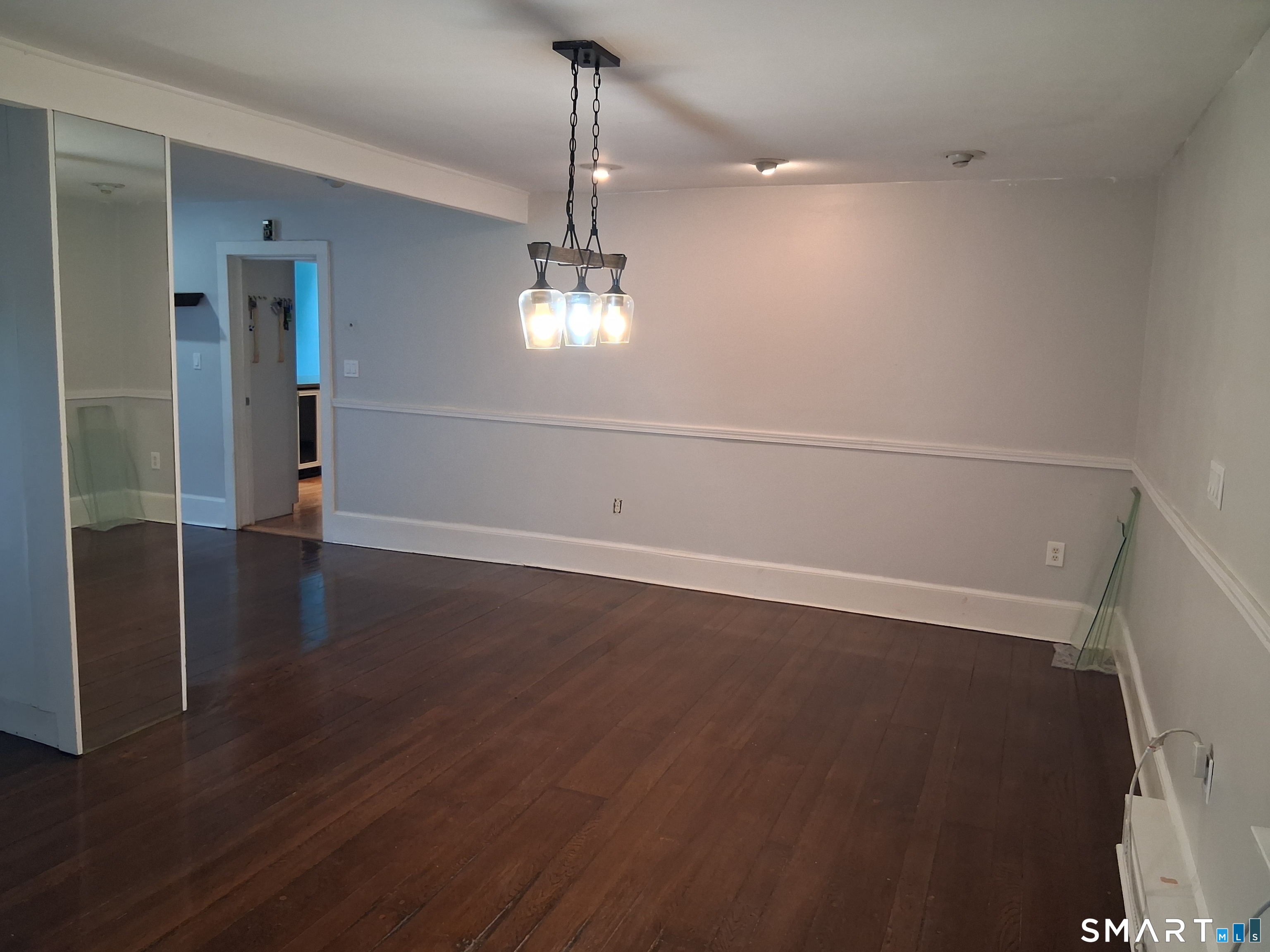 1286 Long Ridge Road Stamford, CT 06903 - Photo 4 of 22 Gallery Image 4