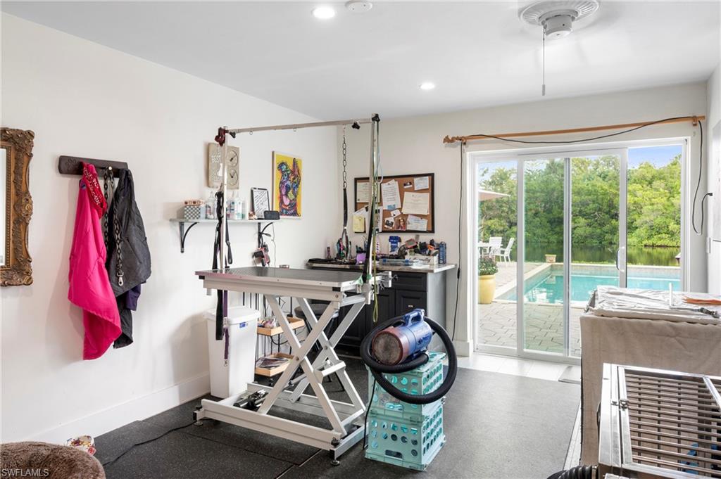 2271 Harbor Road Naples, FL 34104 - Photo 29 of 35