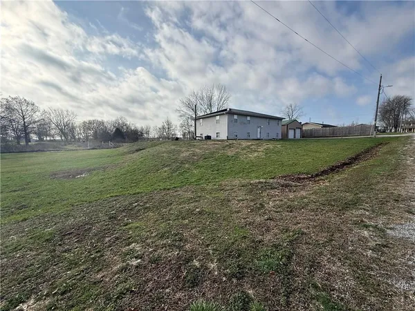 $340,000 | 23257 Locust Street, Higginsville, MO 64037