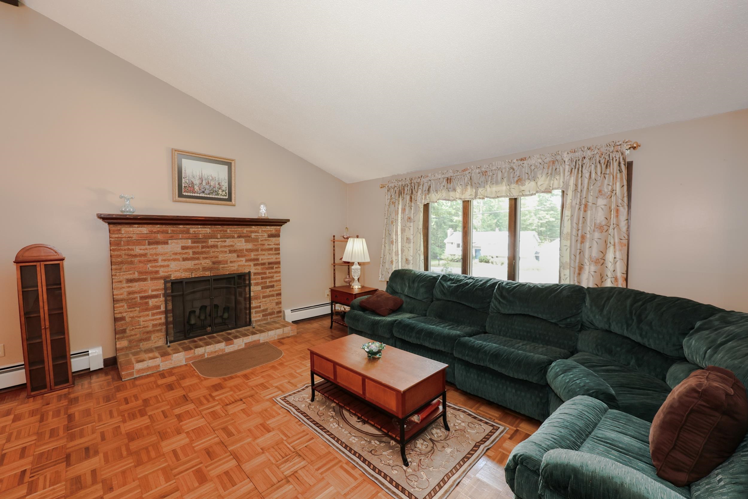 65 Shannon Road Salem, NH 03079 - Photo 2 of 58