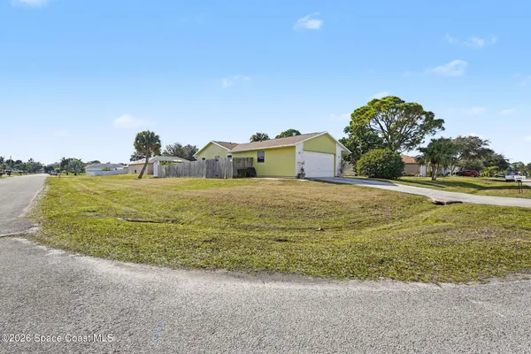 $2,800 | 1820 Zaminder Street Northwest, Palm Bay, FL 32907