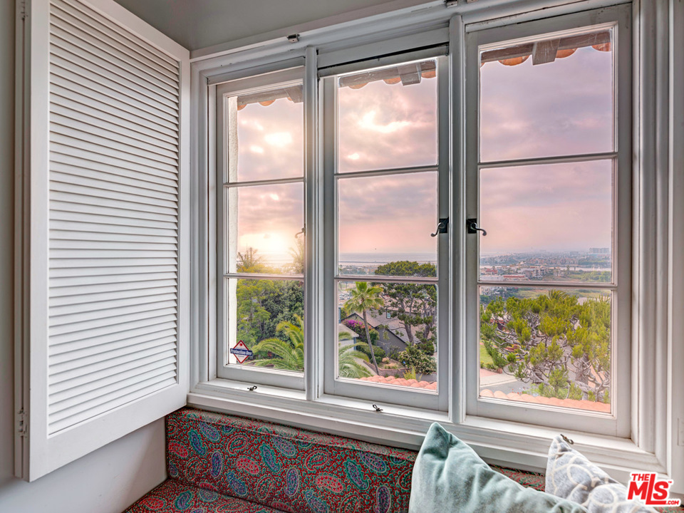 253 Rees Street Playa del Rey, CA 90293 - Photo 26 of 46 Gallery Image 26