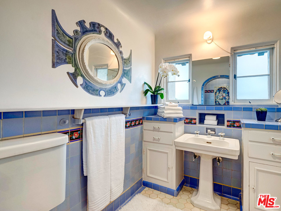 253 Rees Street Playa del Rey, CA 90293 - Photo 29 of 46 Gallery Image 29
