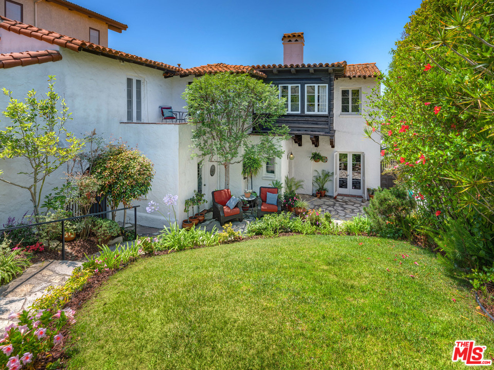 253 Rees Street Playa del Rey, CA 90293 - Photo 4 of 46 Gallery Image 4