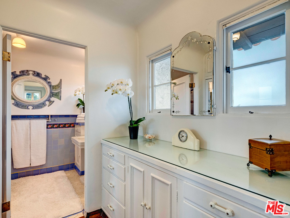 253 Rees Street Playa del Rey, CA 90293 - Photo 31 of 46 Gallery Image 31
