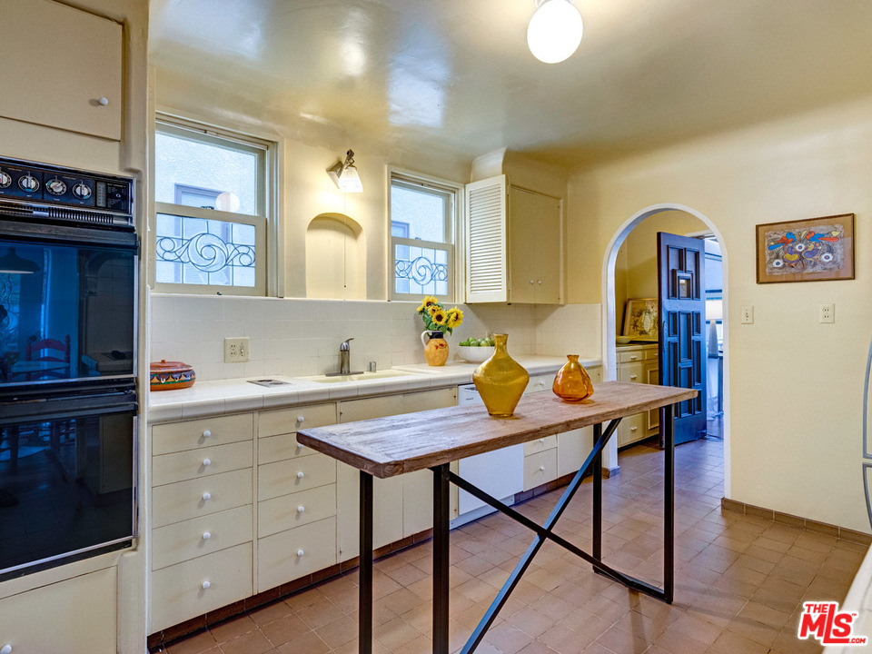 253 Rees Street Playa del Rey, CA 90293 - Photo 32 of 46 Gallery Image 32