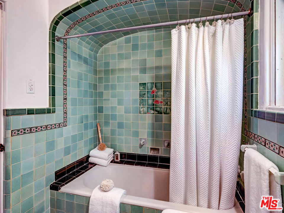 253 Rees Street Playa del Rey, CA 90293 - Photo 40 of 46 Gallery Image 40