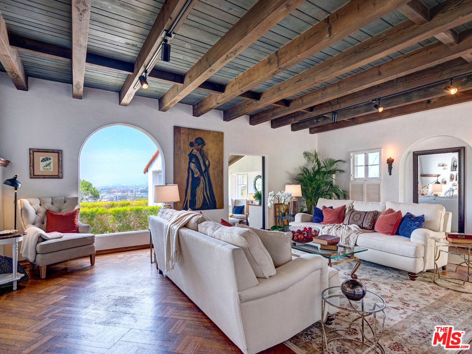 253 Rees Street Playa del Rey, CA 90293 - Photo 9 of 46 Gallery Image 9
