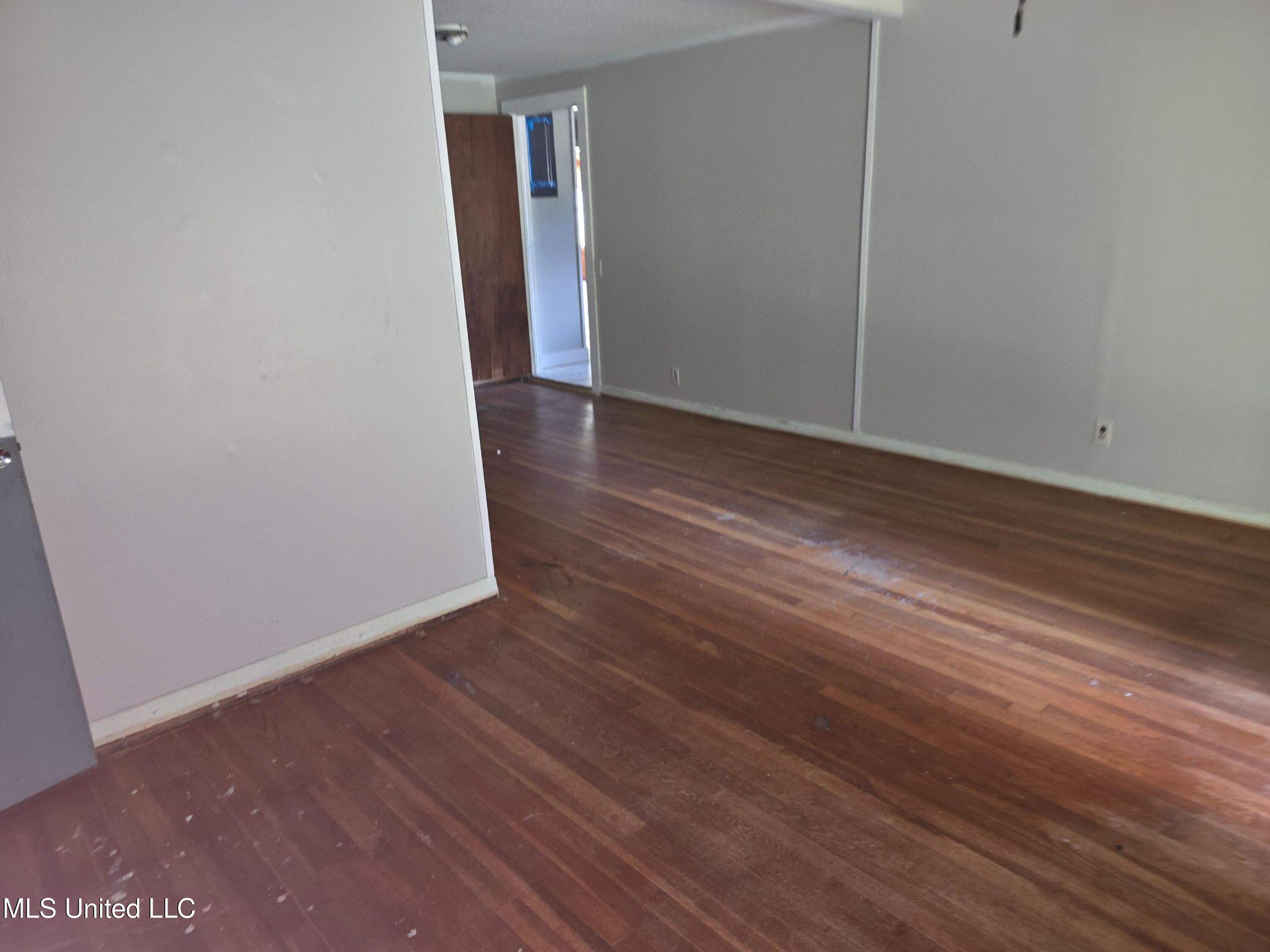 80 Napanee Road Leland, MS 38756 - Photo 12 of 20 52-Aug 19 2025 11_43am-HyQH