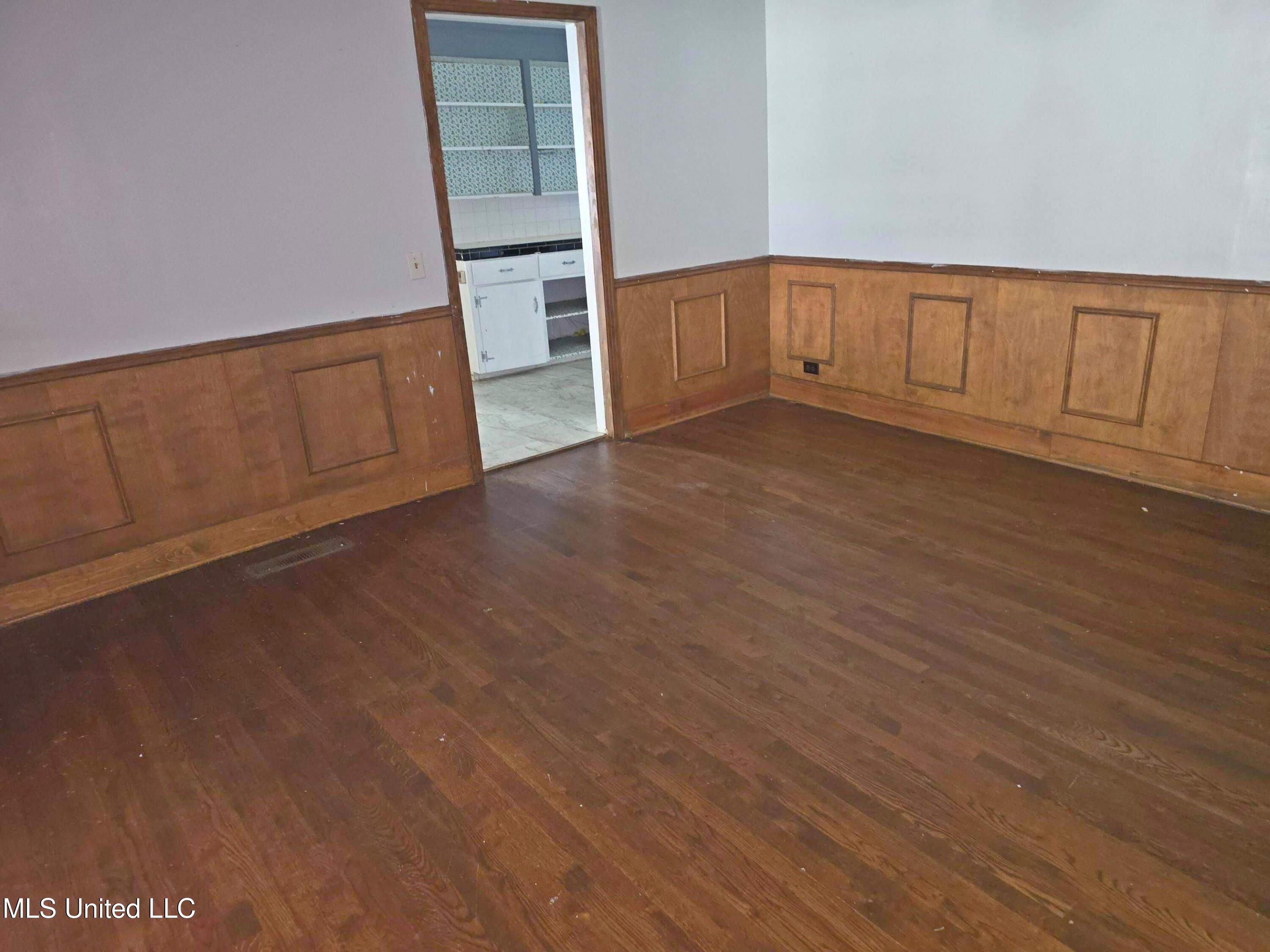 80 Napanee Road Leland, MS 38756 - Photo 9 of 20 33-Aug 19 2025 11_39am-Lsx7