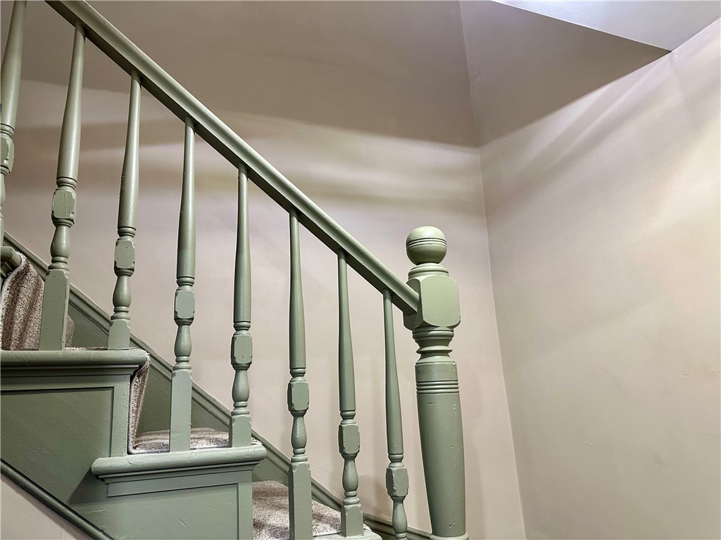 6 Stockwell Street Providence, RI 02909 - Photo 3 of 21