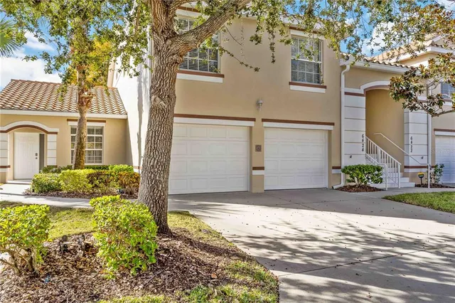$259,900 | 6424 Bay Cedar Lane, Unit 201, Bradenton, FL 34203