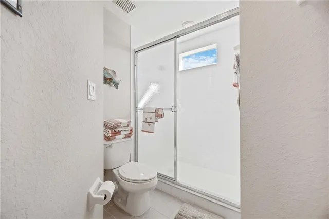 $259,900 | 6424 Bay Cedar Lane, Unit 201, Bradenton, FL 34203