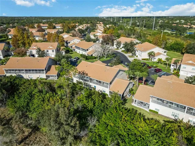 $259,900 | 6424 Bay Cedar Lane, Unit 201, Bradenton, FL 34203