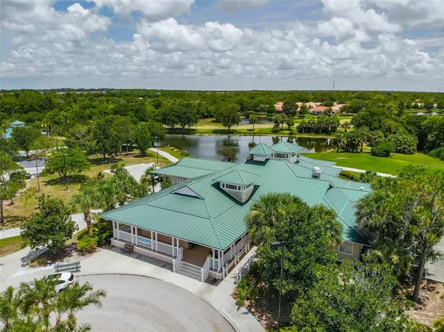 $259,900 | 6424 Bay Cedar Lane, Unit 201, Bradenton, FL 34203