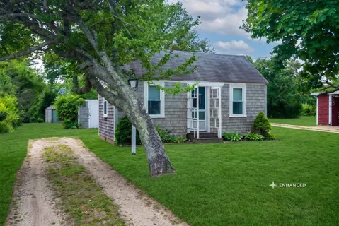$995,000 | 34 Curtis Lane, Edgartown, MA 02539