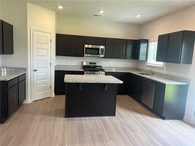 $2,450 | 639 Mountaintop Road Southwest, Cartersville, GA 30120