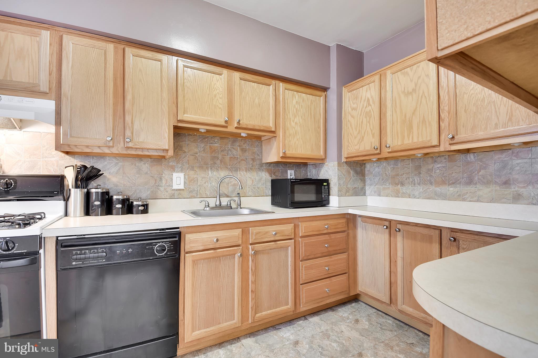 107 Charles Road Linthicum Heights, MD 21090 - Photo 2 of 30 Kitchen