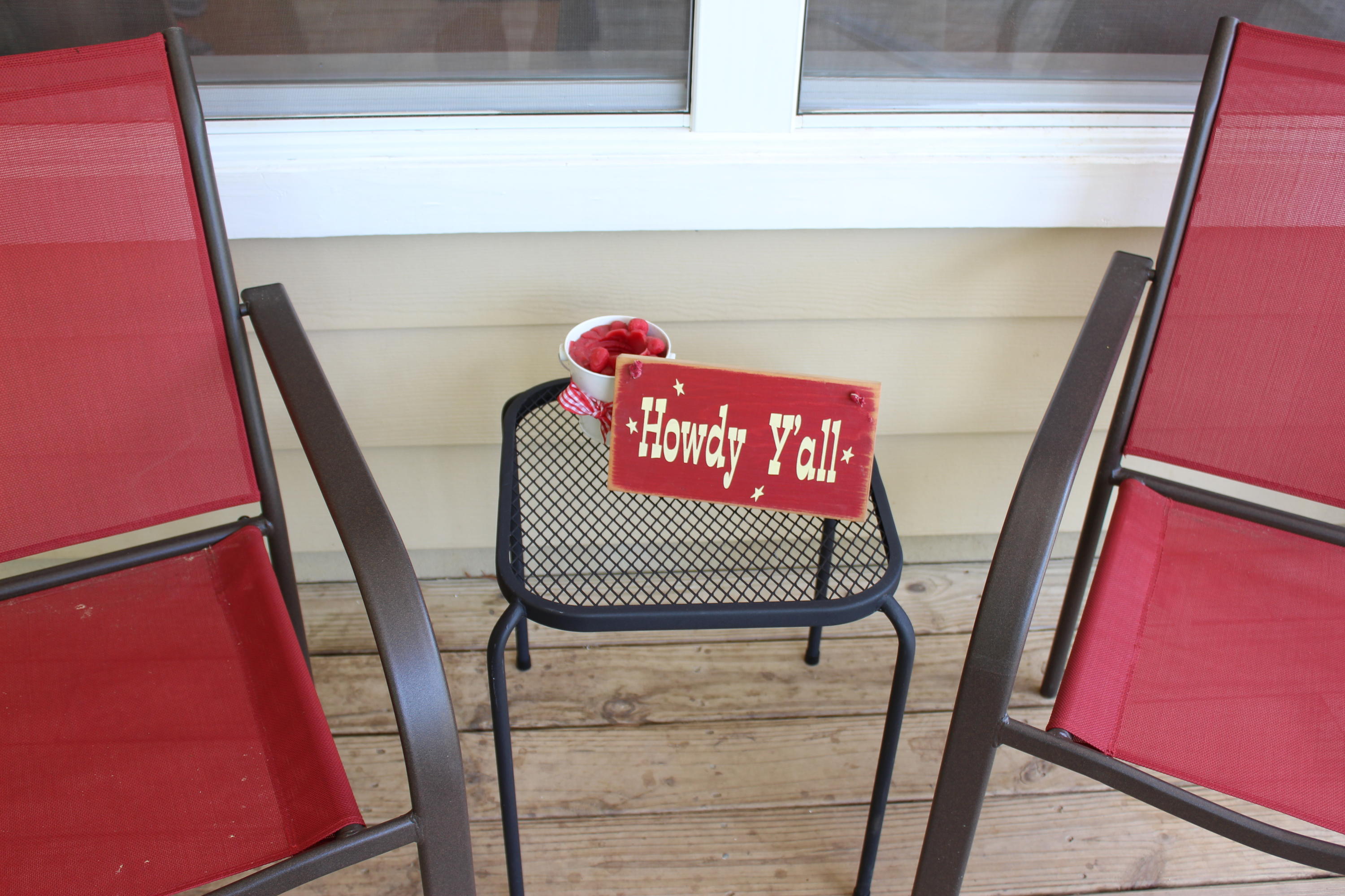 1563 Hinote Road DeFuniak Springs, FL 32433 - Photo 5 of 36 a picture of a bench