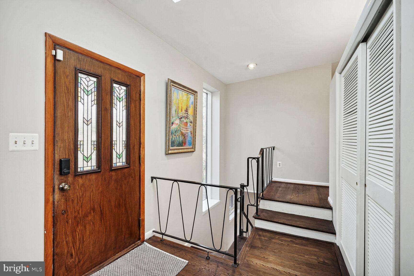 1717 Briar Ridge Road McLean, VA 22101 - Photo 13 of 27