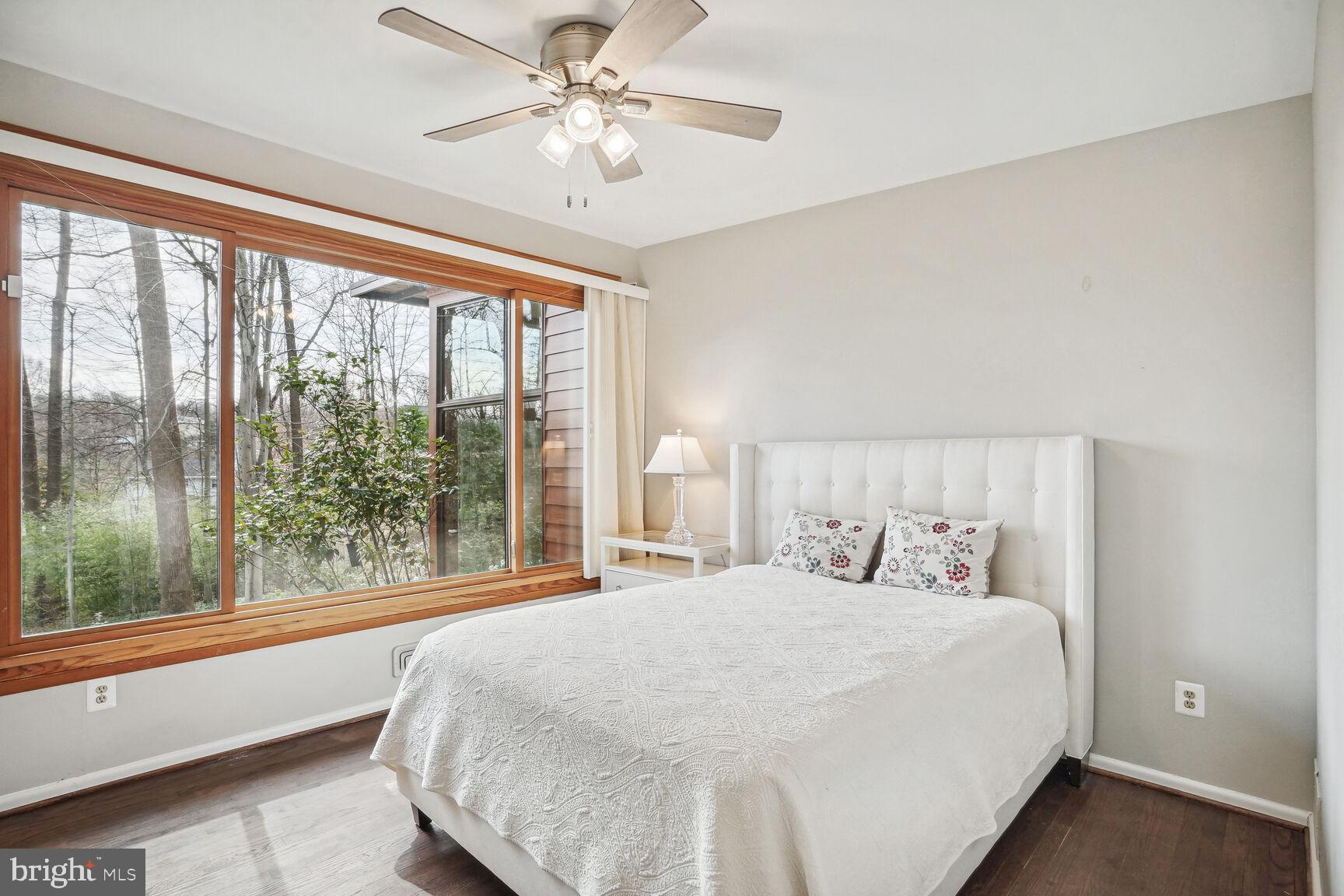 1717 Briar Ridge Road McLean, VA 22101 - Photo 14 of 27