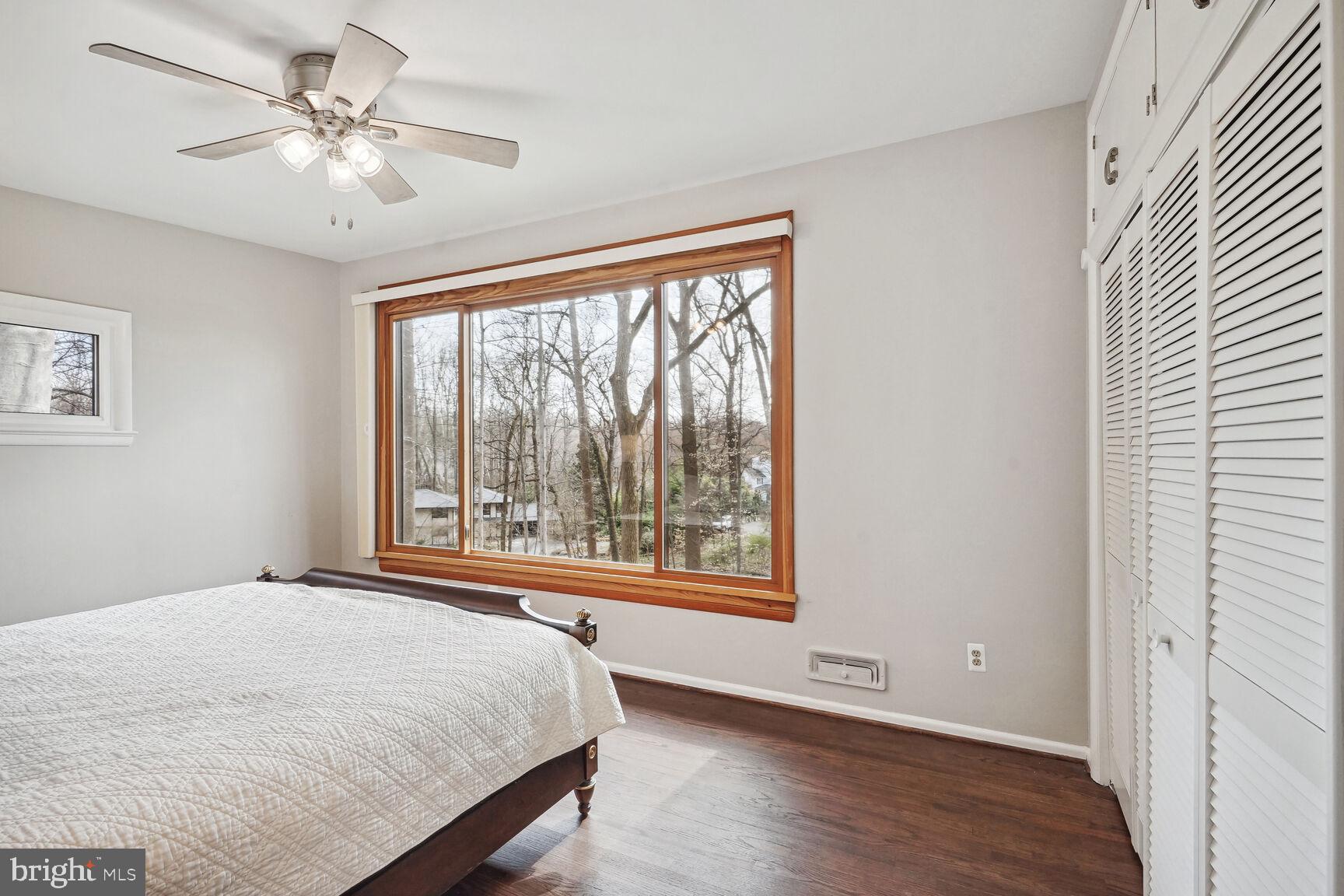 1717 Briar Ridge Road McLean, VA 22101 - Photo 16 of 27