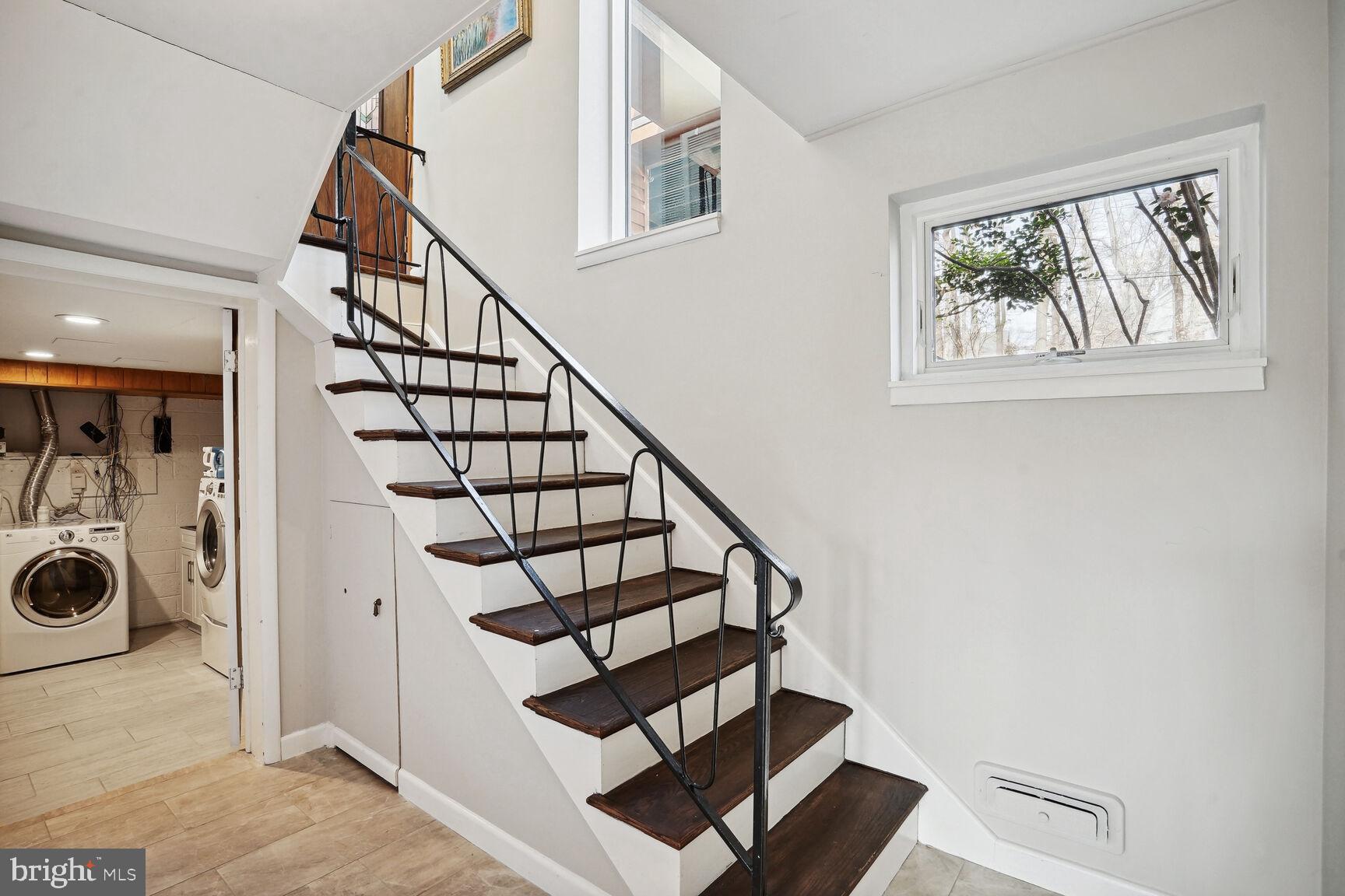 1717 Briar Ridge Road McLean, VA 22101 - Photo 19 of 27