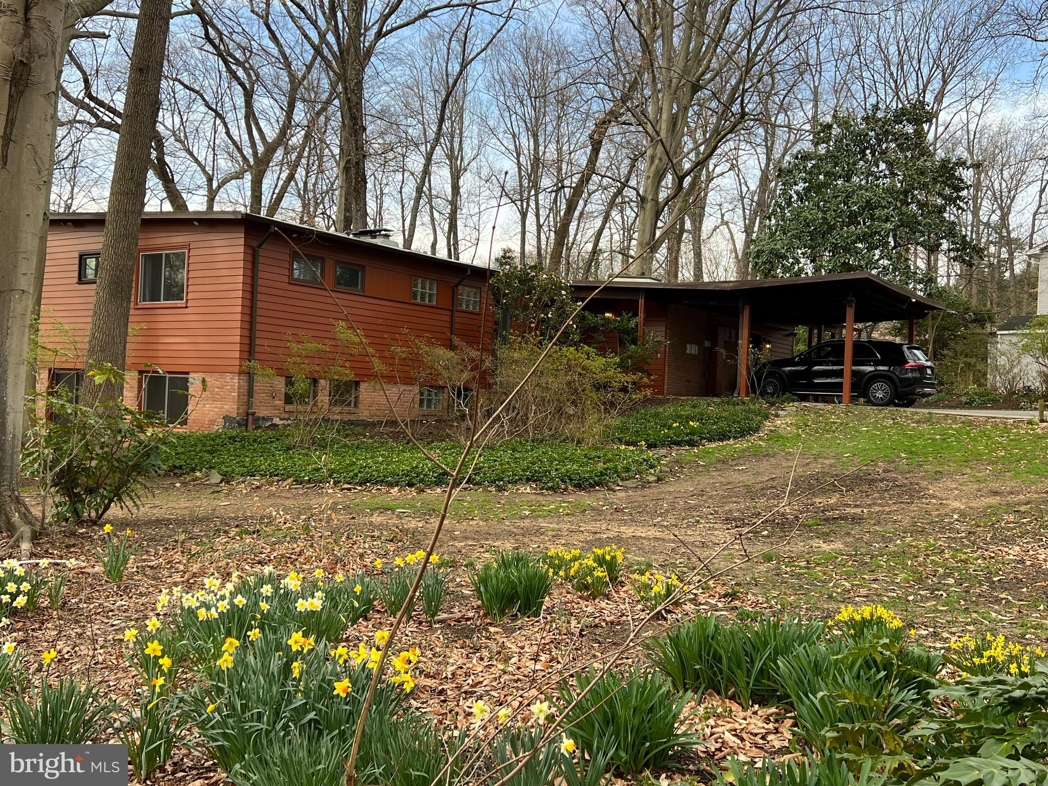 1717 Briar Ridge Road McLean, VA 22101 - Photo 2 of 27