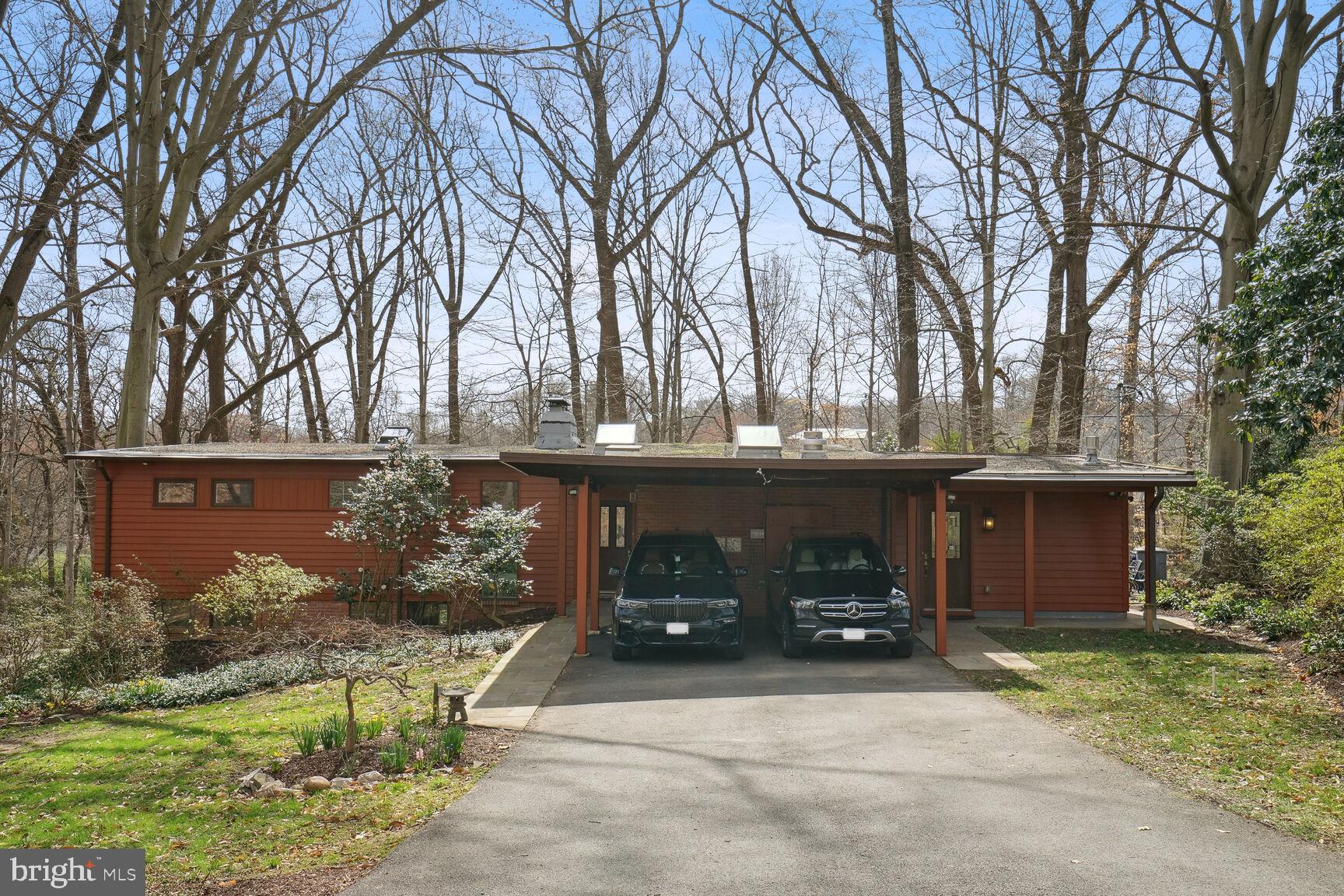 1717 Briar Ridge Road McLean, VA 22101 - Photo 23 of 27