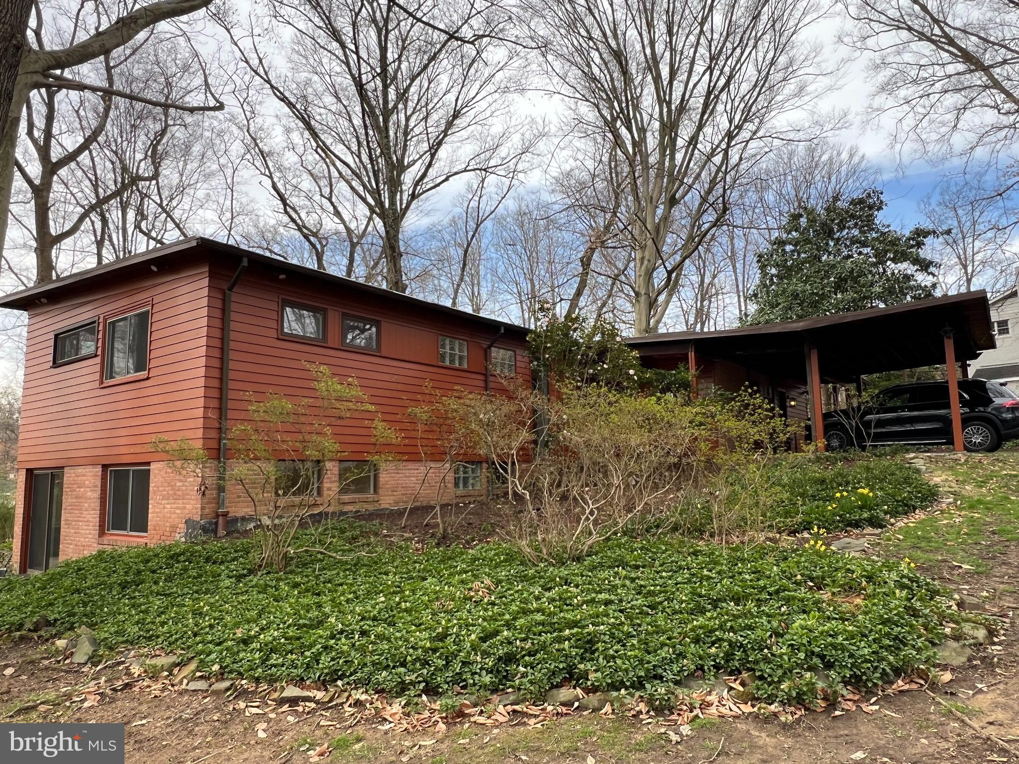 1717 Briar Ridge Road McLean, VA 22101 - Photo 24 of 27