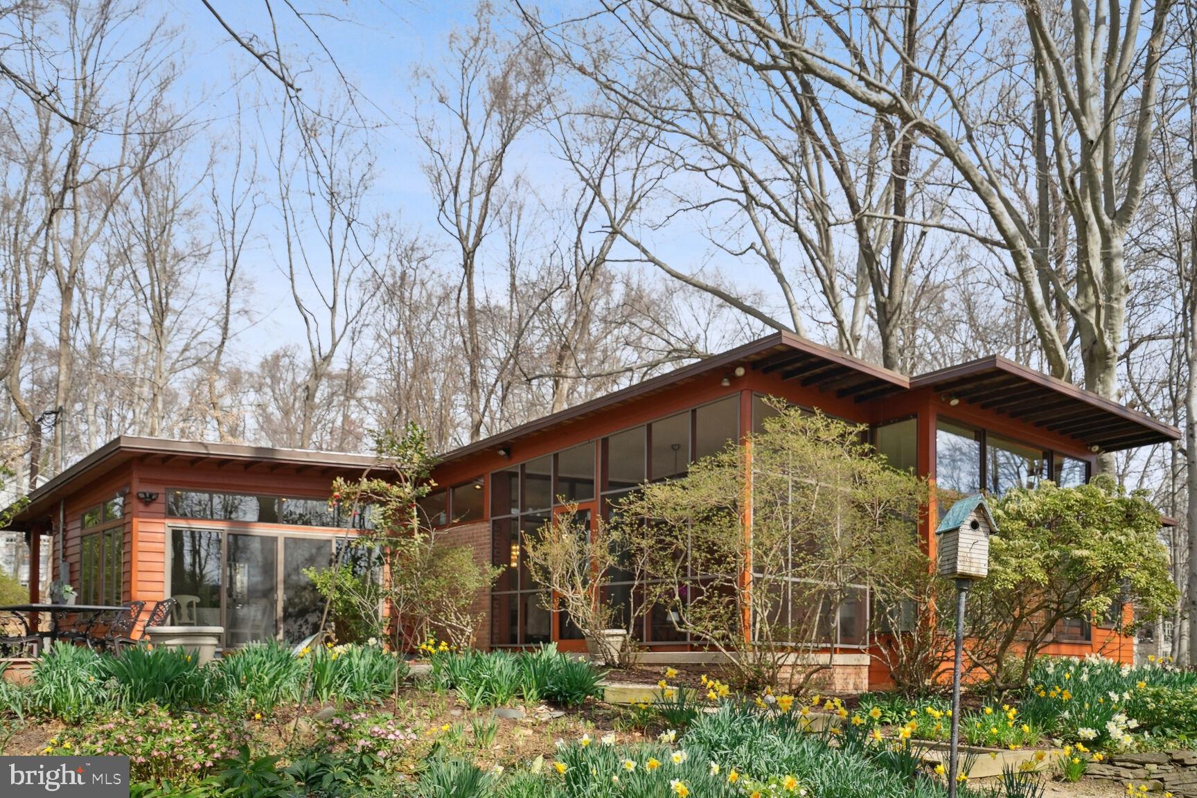 1717 Briar Ridge Road McLean, VA 22101 - Photo 25 of 27